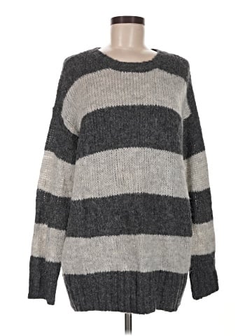 American Eagle Outfitters Pullover Sweater (view 1)