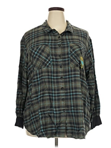 Torrid Long Sleeve Button-Down Shirt (view 1)