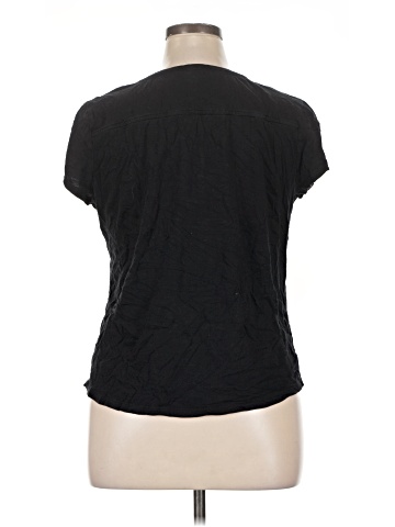 Liz Claiborne Short Sleeve T-Shirt (view 2)