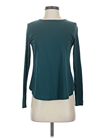 Fabletics Long Sleeve T-Shirt (view 1)