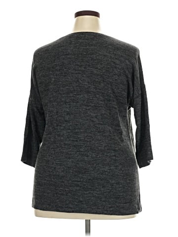 Torrid 3/4 Sleeve Top (view 2)