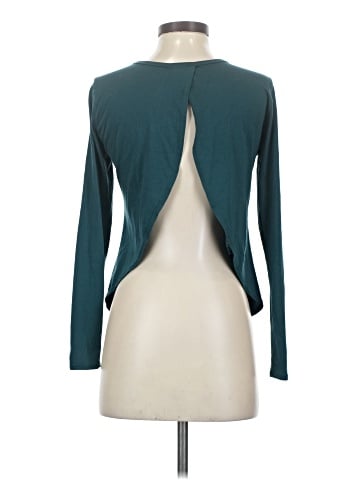 Fabletics Long Sleeve T-Shirt (view 2)