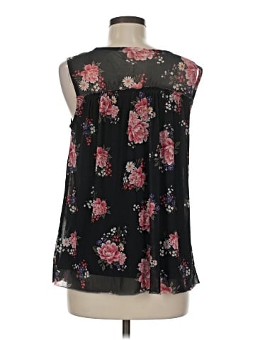 Bobbie Brooks Sleeveless T-Shirt (view 2)