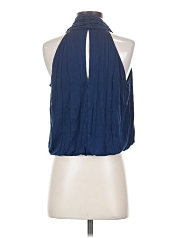 Amour Vert Sleeveless Blouse (view 2)