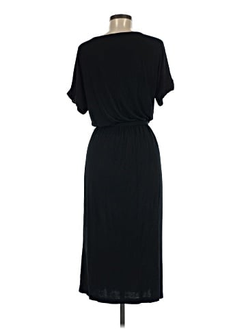 Urban Outfitters Casual Dress (view 2)
