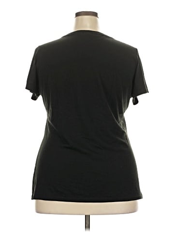 District. Active T-Shirt (view 2)