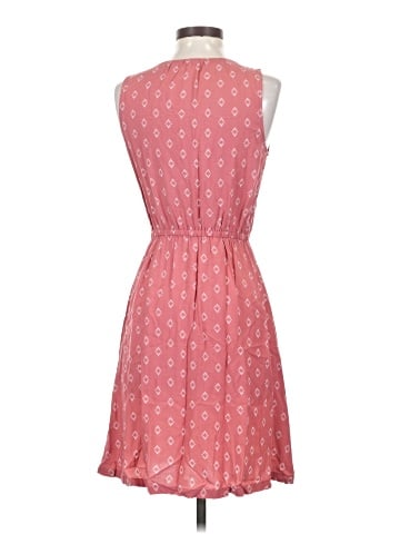 Old Navy Casual Dress (view 2)