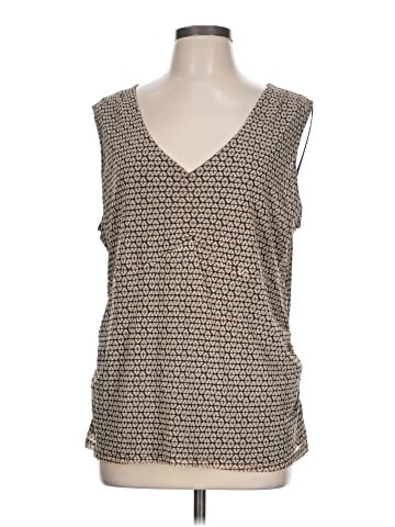 Attention Sleeveless Top (view 1)