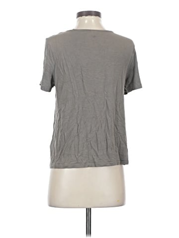 Old Navy Short Sleeve T-Shirt (view 2)