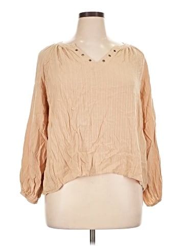 Weekend Suzanne Betro 3/4 Sleeve Blouse (view 1)