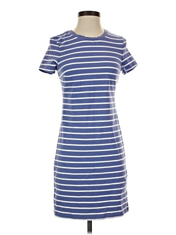 Old Navy Casual Dress (view 1)