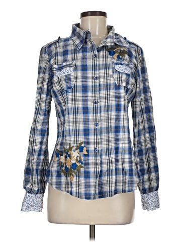 Romeo & Juliet Couture Long Sleeve Button-Down Shirt (view 1)