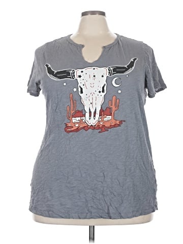 Torrid Short Sleeve T-Shirt (view 1)