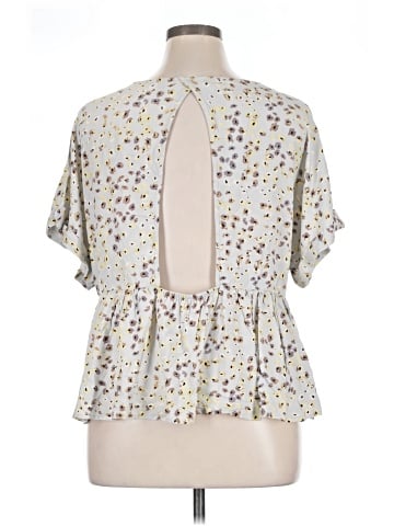 Daytrip Short Sleeve Blouse (view 2)