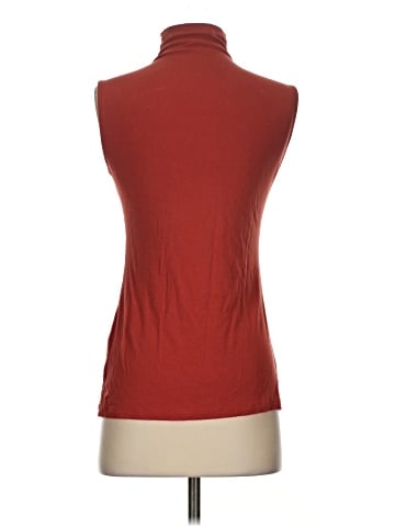 April Sleeveless T-Shirt (view 2)