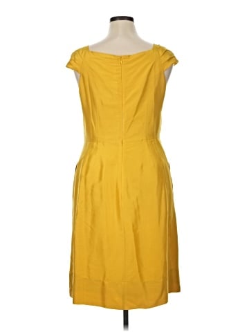 Banana Republic Casual Dress (view 2)