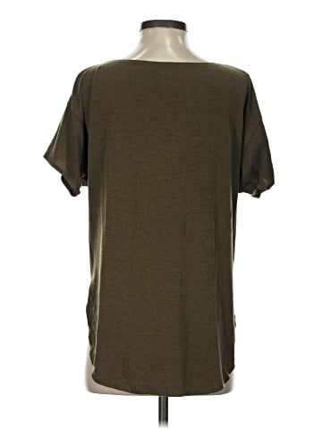 Uniqlo Short Sleeve T-Shirt (view 2)