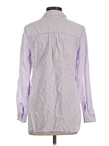 Old Navy Long Sleeve Button-Down Shirt (view 2)