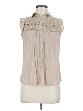 E&M Collection Sleeveless Button Down Shirt