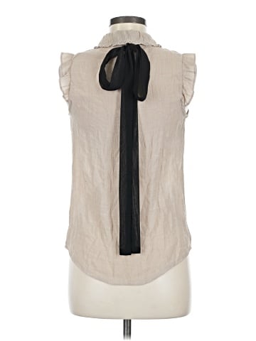 E&M Collection Sleeveless Button-Down Shirt (view 2)