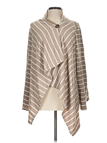 Bobeau Poncho (view 1)