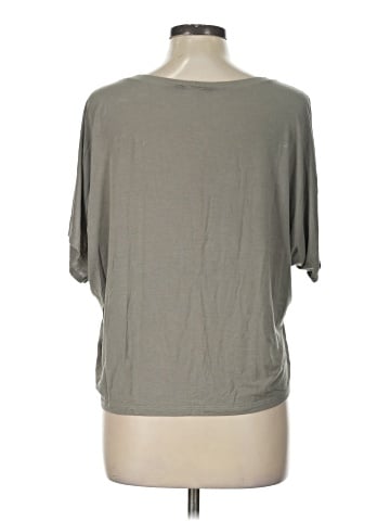 Final Touch Short Sleeve T-Shirt (view 2)