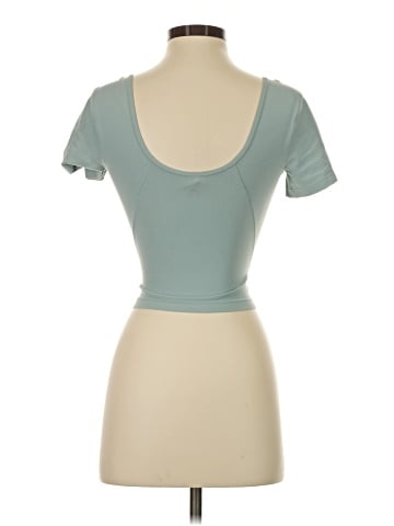 Lululemon Athletica Short Sleeve T-Shirt (view 2)