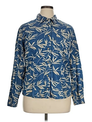 Lizwear by Liz Claiborne Long Sleeve Button-Down Shirt (view 1)