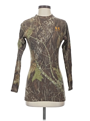 Under Armour Long Sleeve T-Shirt (view 1)