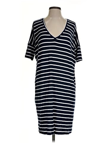 Amour Vert Casual Dress (view 1)