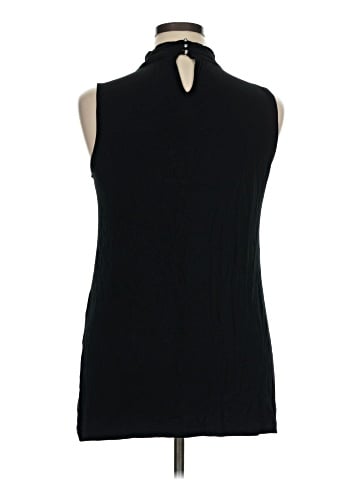 Cupio Sleeveless Top (view 2)