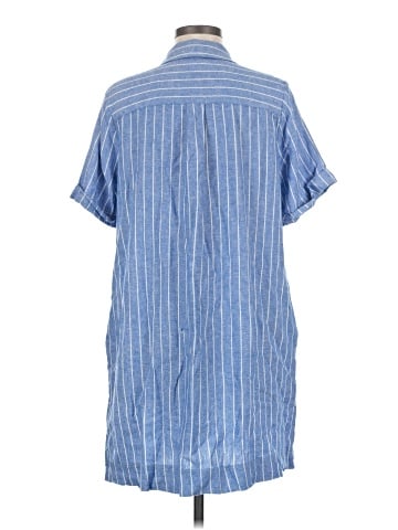 Old Navy Casual Dress (view 2)