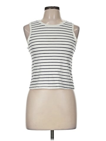 Old Navy Sleeveless T-Shirt (view 1)