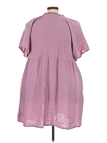 Old Navy Casual Dress (view 2)