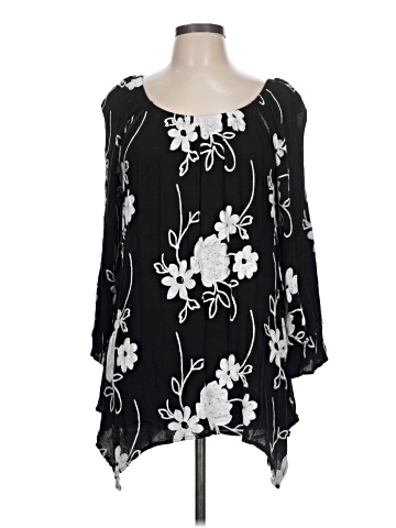 Forgotten Grace 3/4 Sleeve Blouse (view 1)