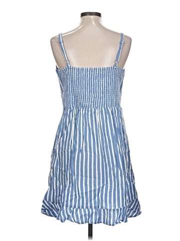 Old Navy Casual Dress (view 2)