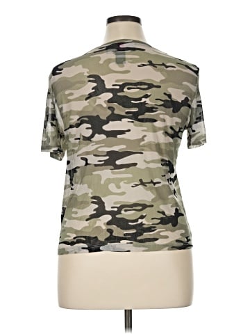 Polly & Esther Short Sleeve T-Shirt (view 2)