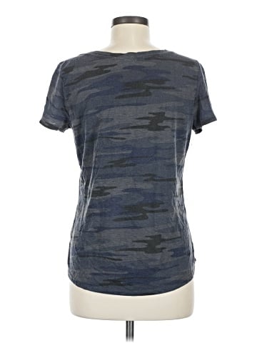 Socialite Short Sleeve T-Shirt (view 2)