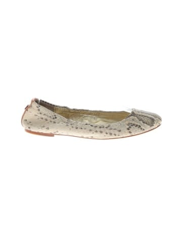 Coach Flats (view 1)