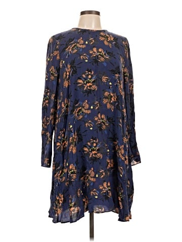 Trafaluc by Zara Casual Dress (view 1)