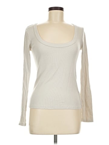 Old Navy Long Sleeve T-Shirt (view 1)