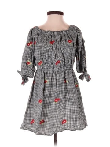 Urban Outfitters Casual Dress (view 1)