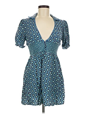 Urban Outfitters Casual Dress (view 1)