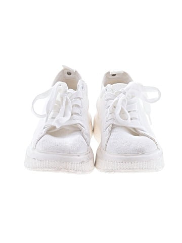 BP. Sneakers (view 2)