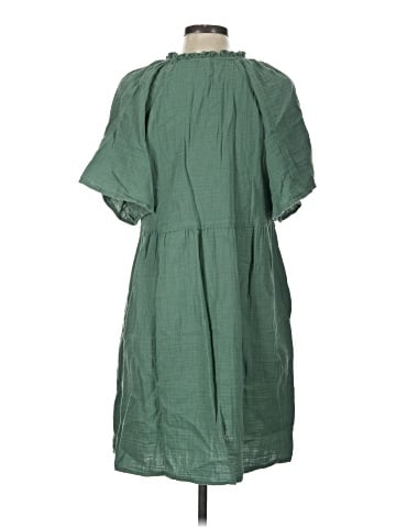 Old Navy Casual Dress (view 2)