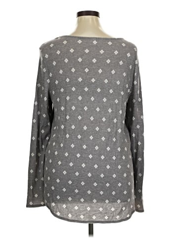 Old Navy Long Sleeve T-Shirt (view 2)