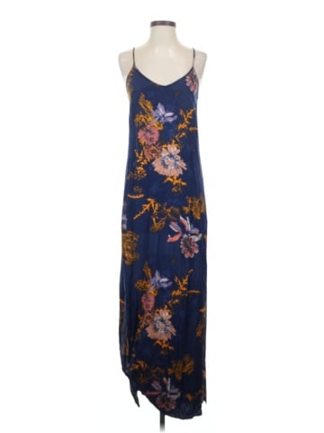 Xhilaration Casual Dress (view 1)