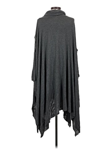 Jolie Poncho (view 2)