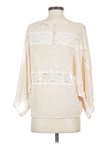 Beyond Vintage 3/4 Sleeve Top (view 2)