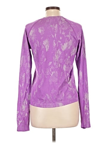 Lululemon Athletica Long Sleeve T-Shirt (view 2)